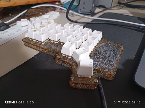 My First Custom Keyboard with RaspBerry Pi